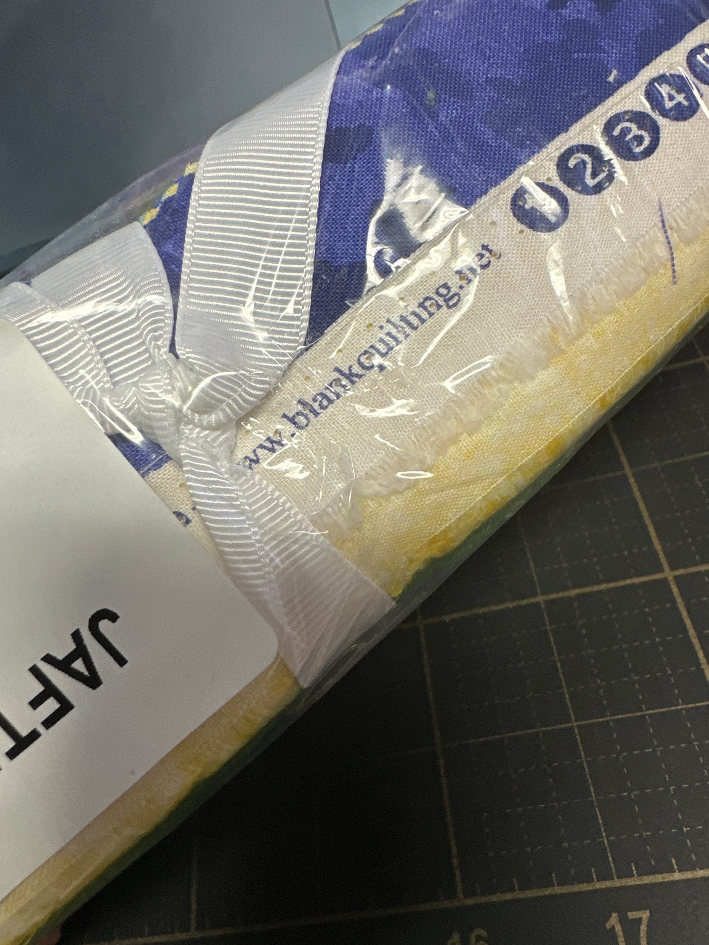 Selvedge Mystery 1 Pound Pack (studioe, Stof, Henry Glass, Blank Quilting, and more)