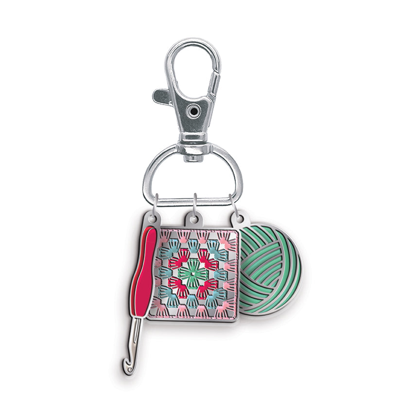 Lori Holt Enamel Happy Charm™ Chunky Thread Triple Crochet