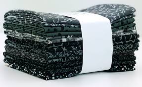 Stoffabrics (8) fat quarter bundle dark grey