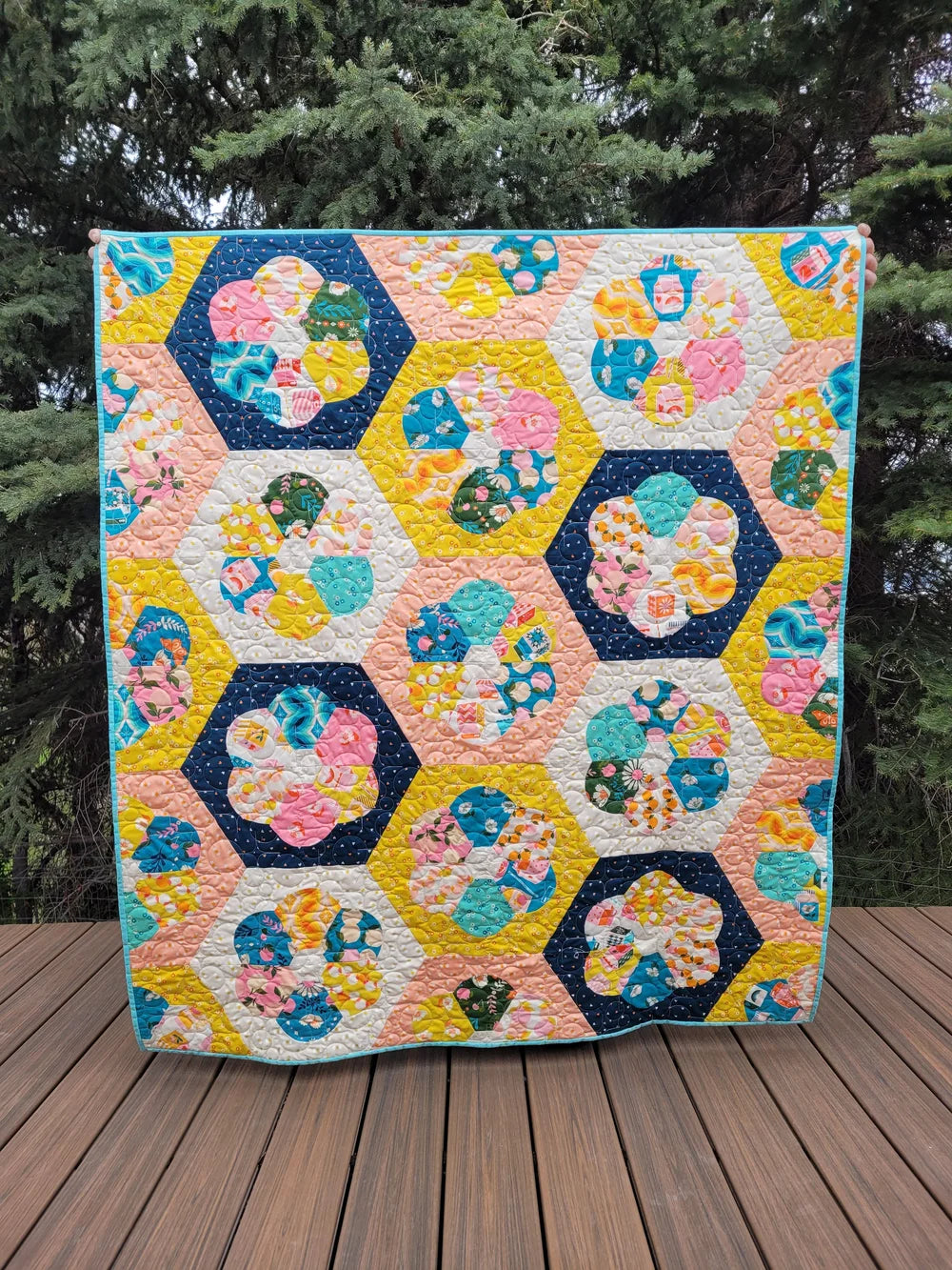 Pattern | Granddaughter's Daisy Quilt by Ashlee Doyle