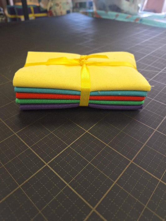 Fabric Editions (5) fat quarters